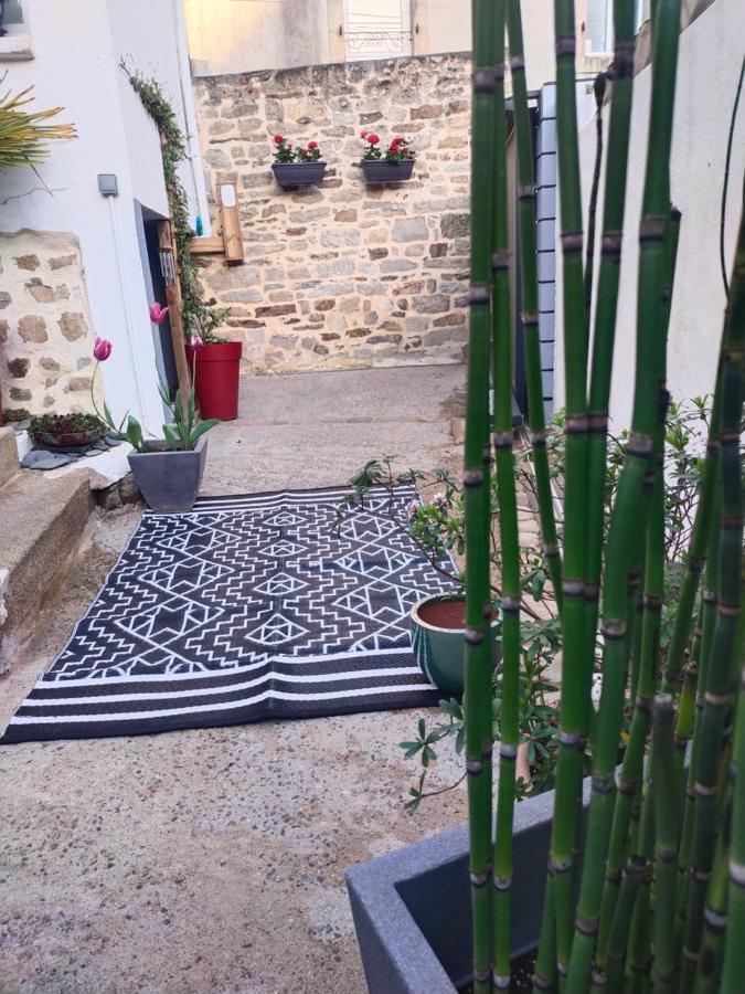 Chambrecosy Salle De Bain Privee Quimper Exterior photo
